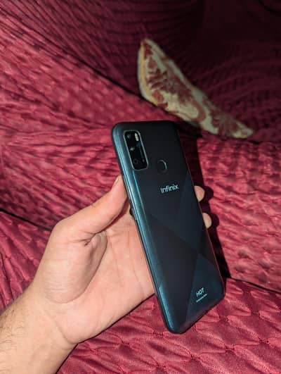infinix hot 9 play 4+64 GB