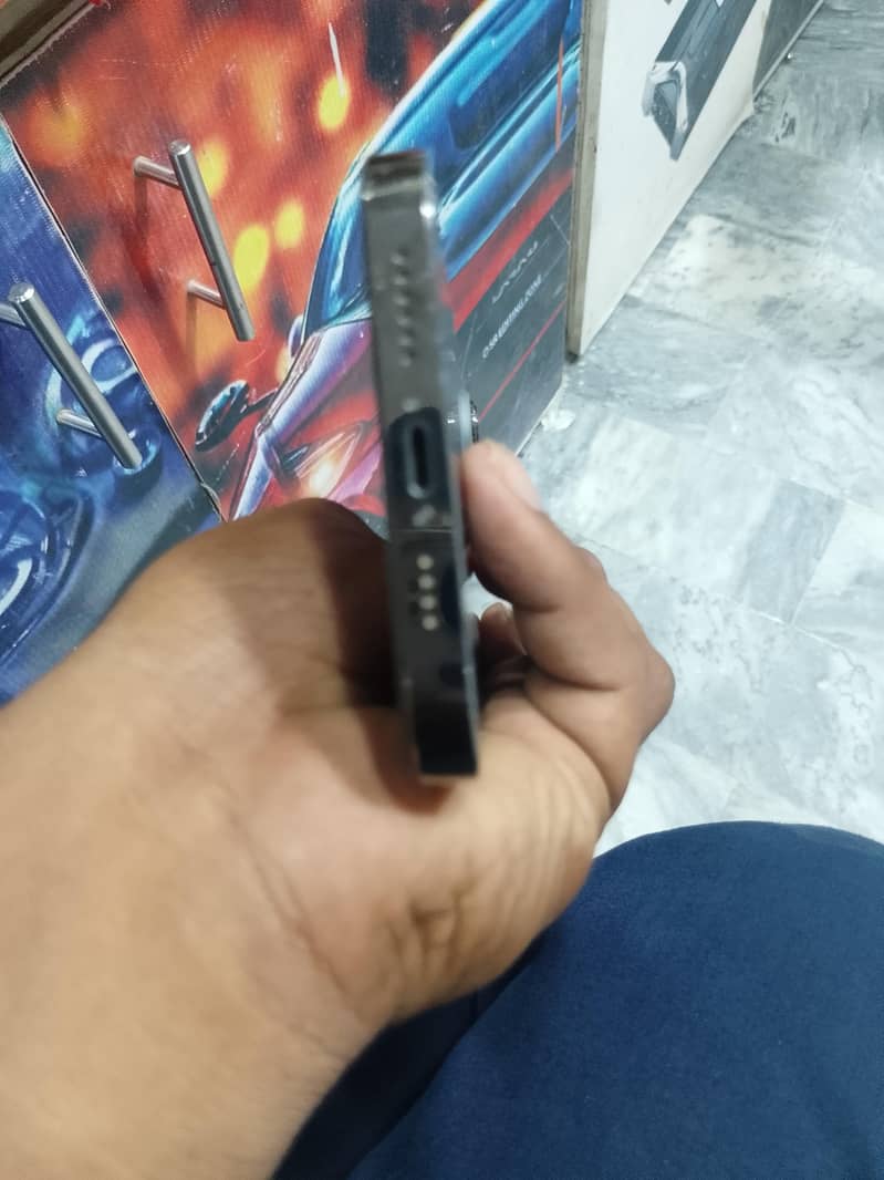 Apple iPhone 13 Pro Max 2