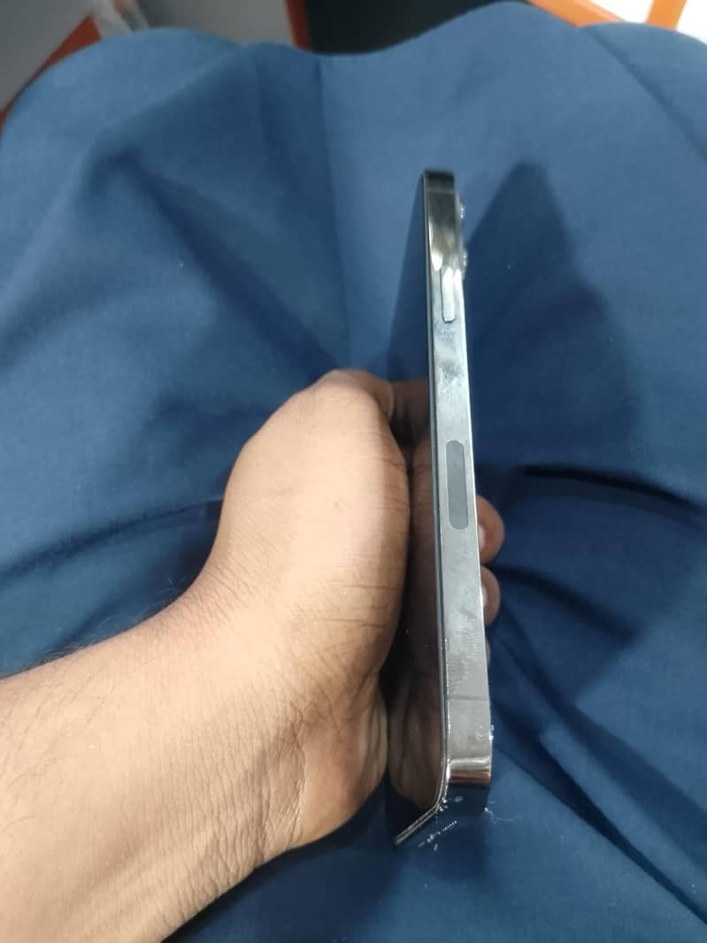 Apple iPhone 13 Pro Max 5