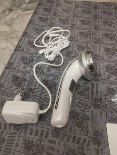 6 -IN - 1  SLIMMING & BEAUTIFYING MACHINE