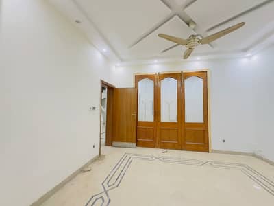 12 marla beautiful House for Sale