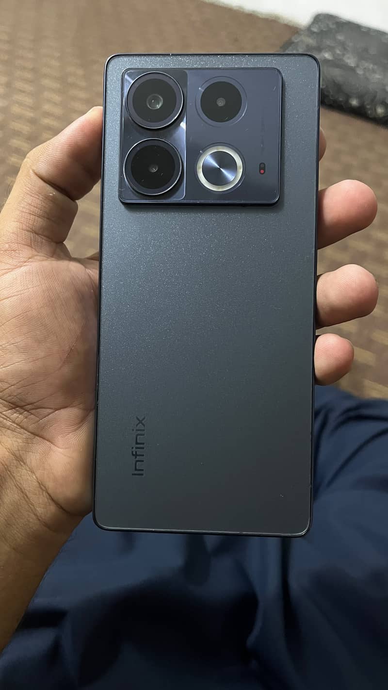 Infinix Note 40 0