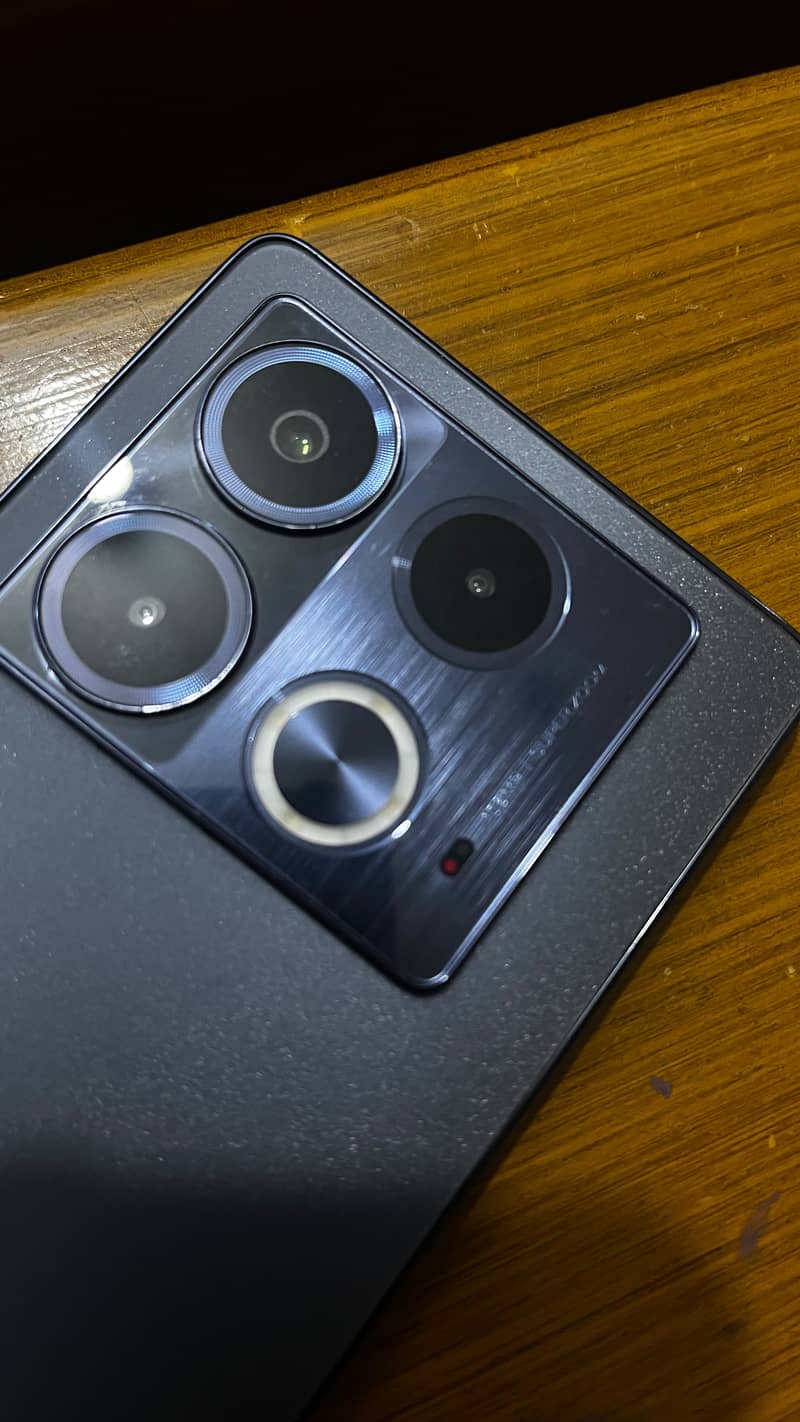 Infinix Note 40 7