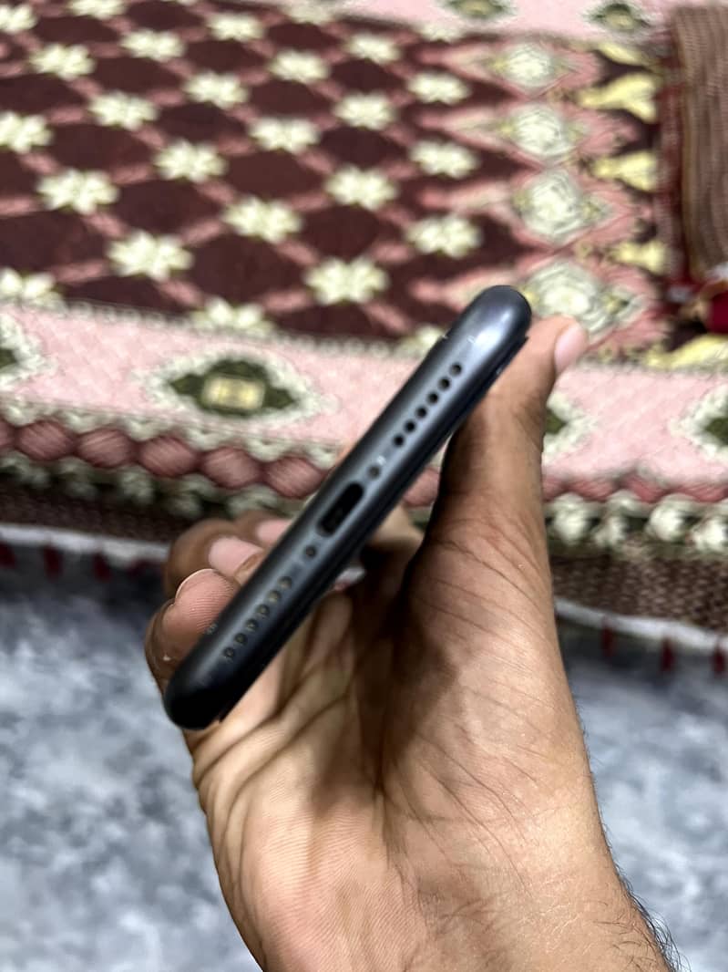 Apple iPhone 11 1