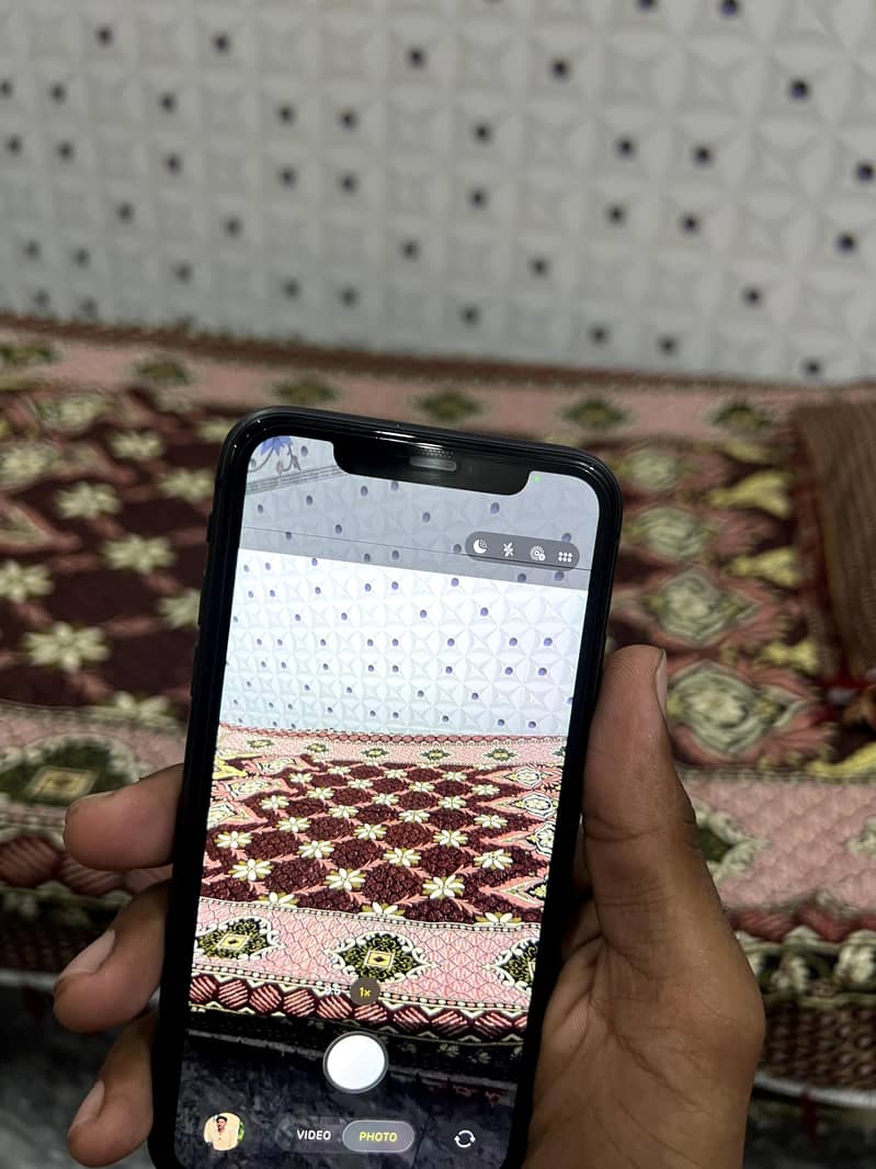 Apple iPhone 11 3