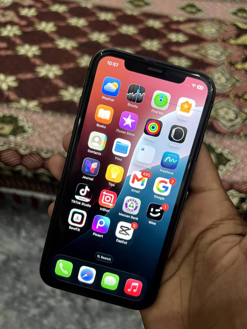 Apple iPhone 11 4