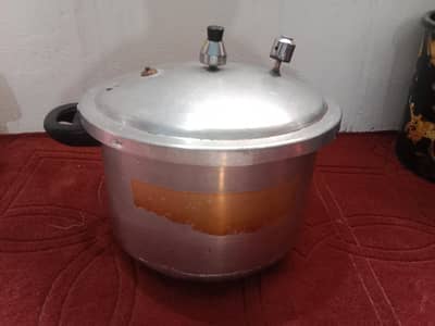 pressure cooker