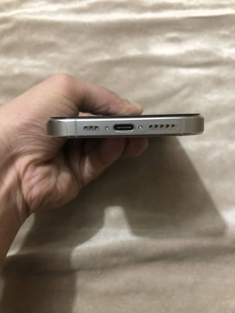 Apple iPhone 15 Pro 5
