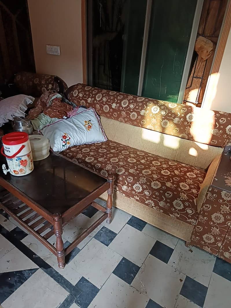 Good Condition Sofas 1