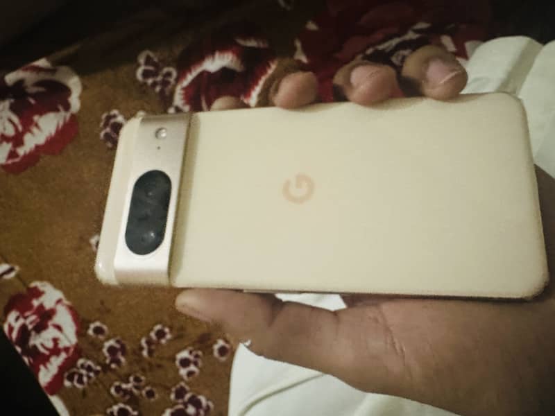 Google Pixel 8 2