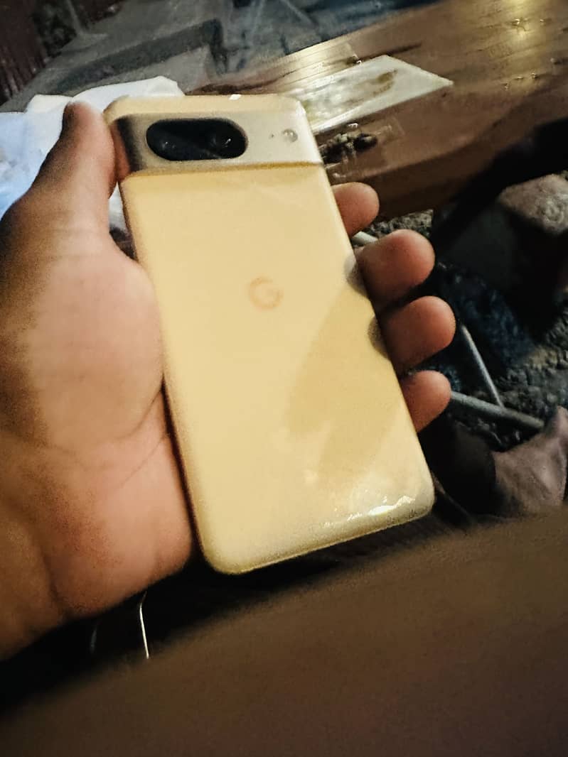Google Pixel 8 6