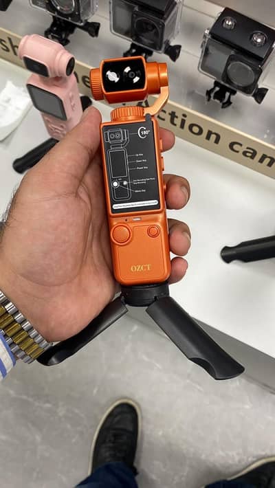 Q8 action camera