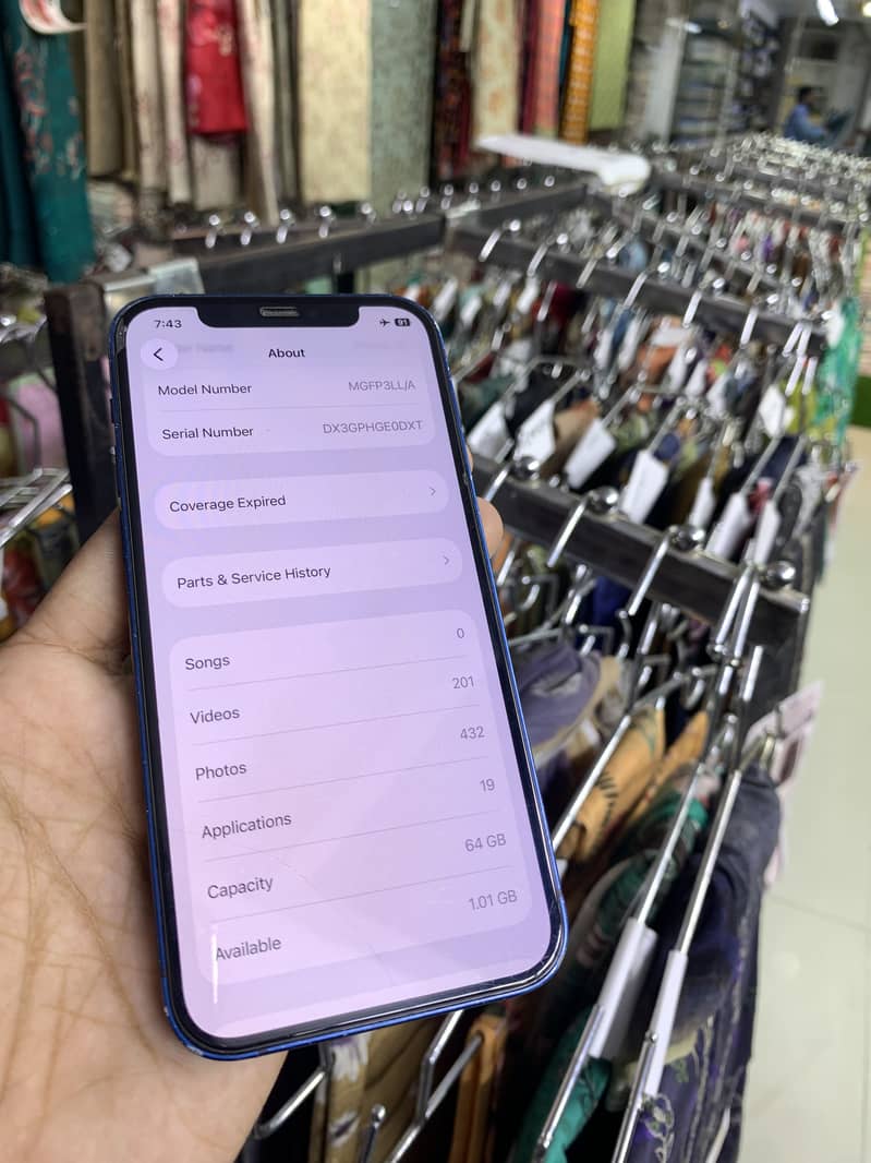 Apple iPhone 12 3
