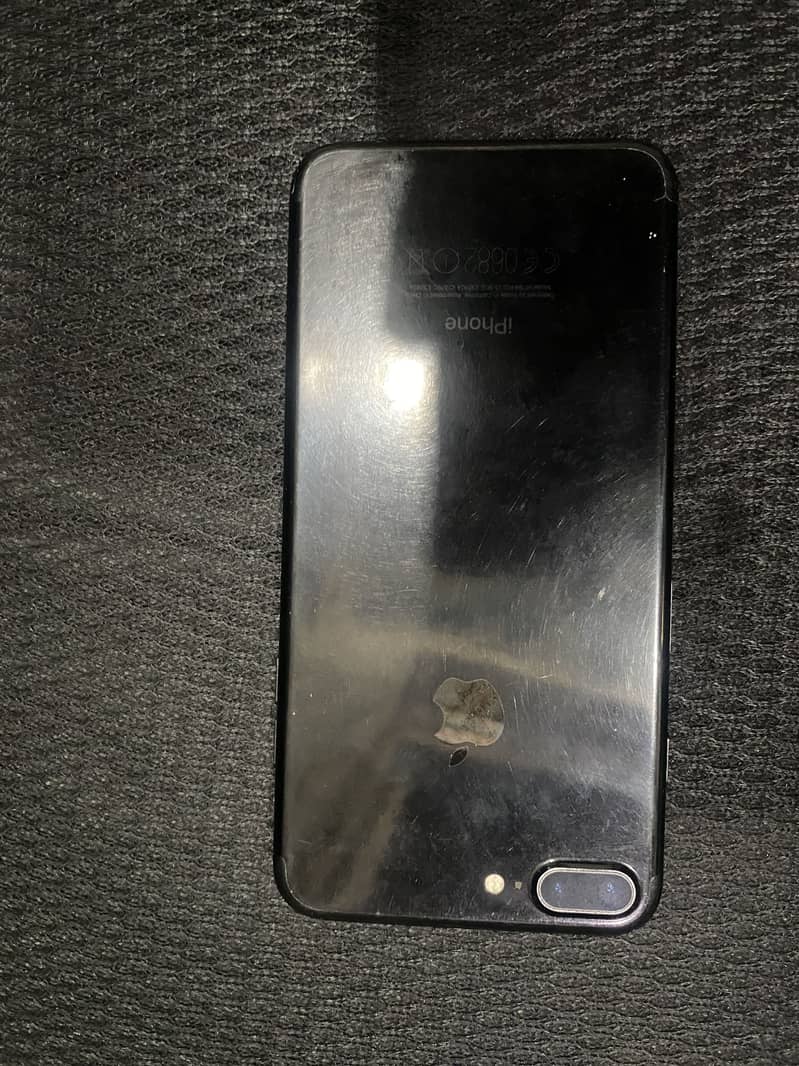 Apple iPhone 7 Plus 5