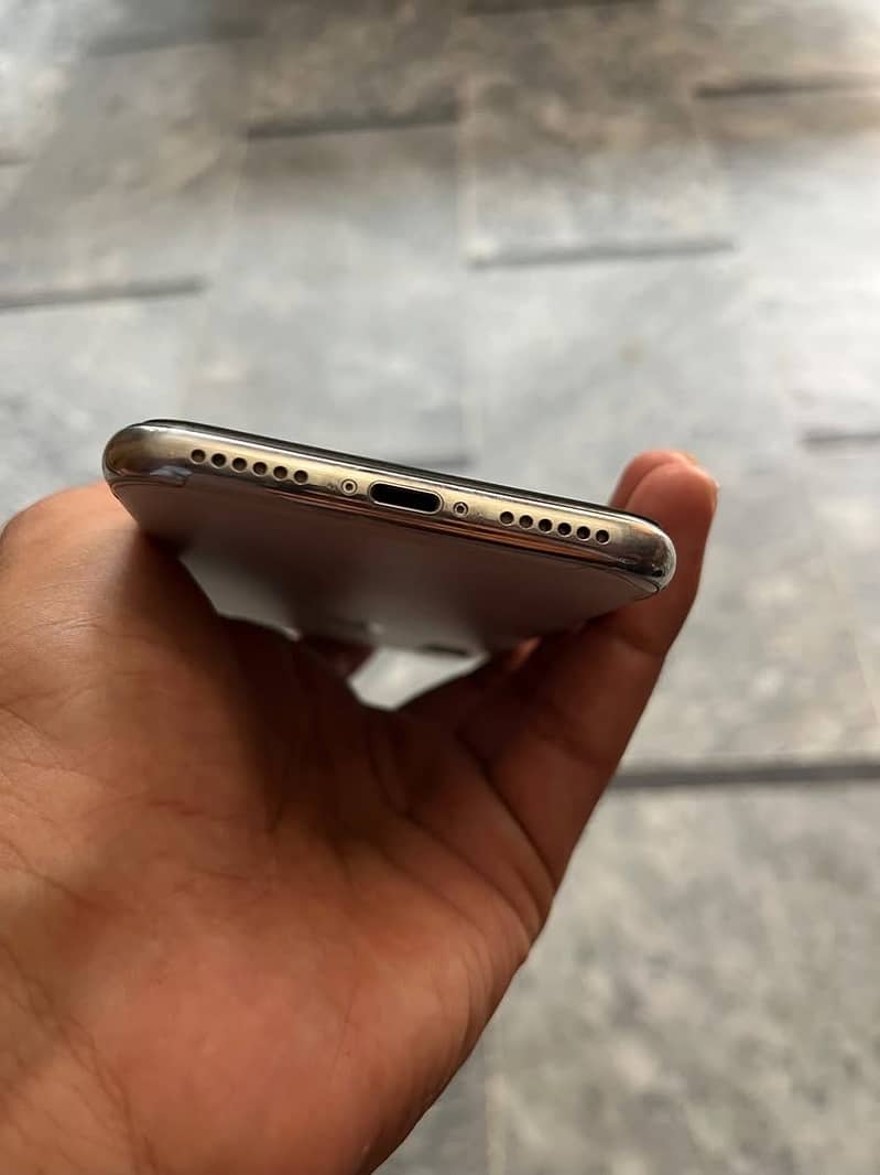 Apple iPhone X 2