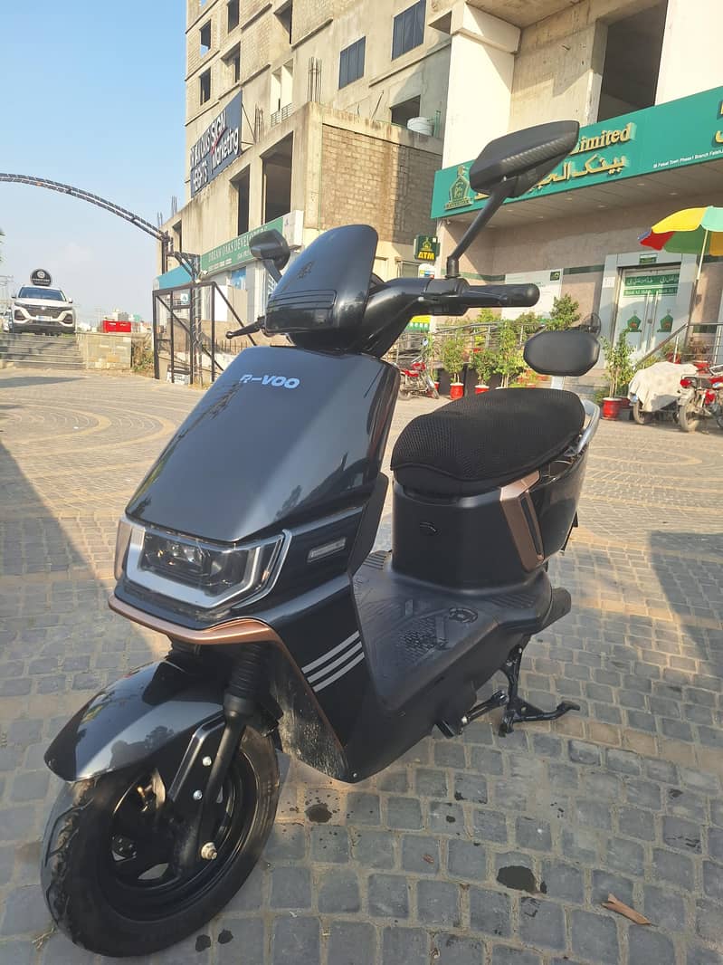 Revoo A12 0