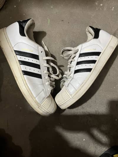 Adidas Superstar
