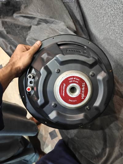 Pioneer subwoofer
