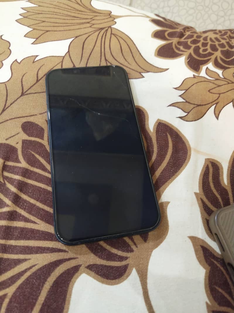 Apple iPhone 13 3