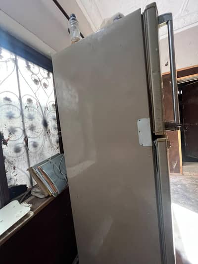 cooling ok use refrigerator urgent sale only cal 0/3/0/4/0/7/8/6/8/9/3