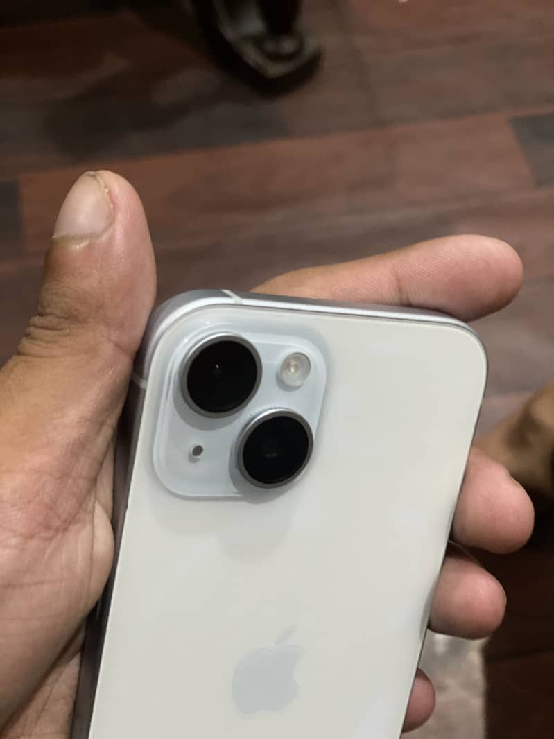 Apple iPhone 15 0