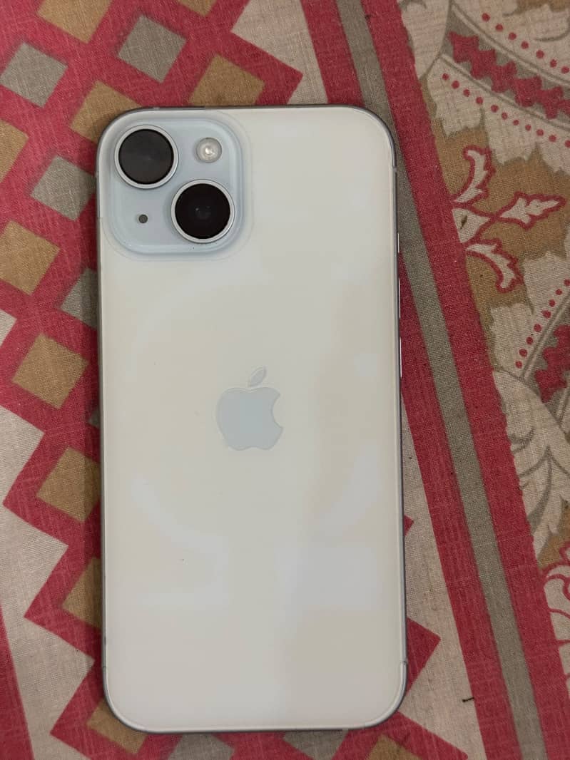 Apple iPhone 15 7