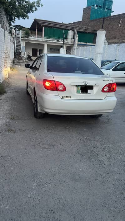 Toyota Corolla SE saloon 2004