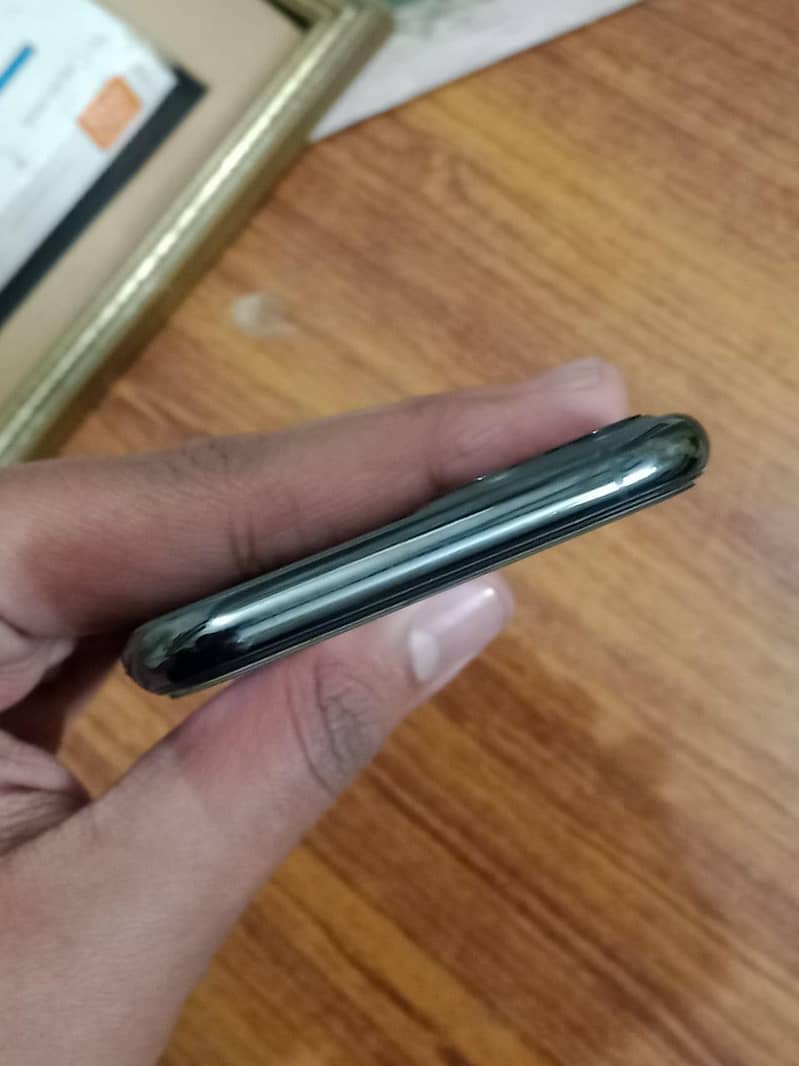 Apple iPhone 11 Pro 5