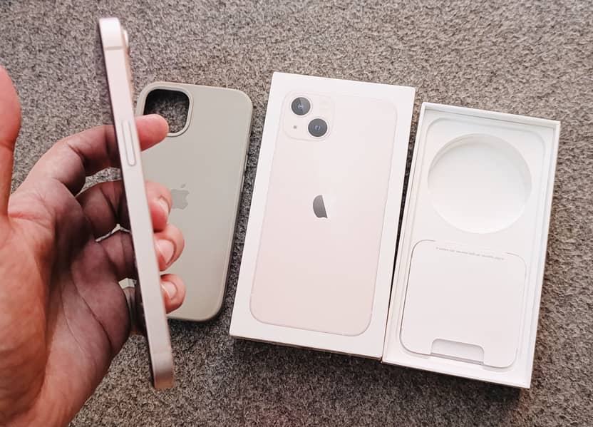 Apple iPhone 13 6