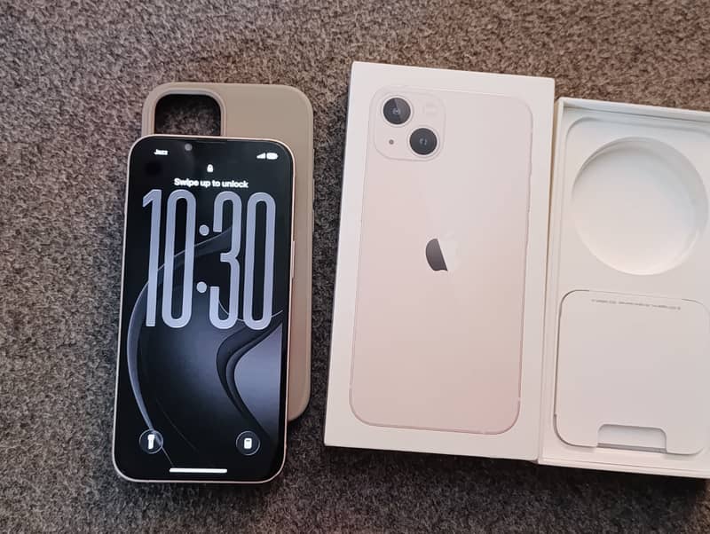 Apple iPhone 13 7