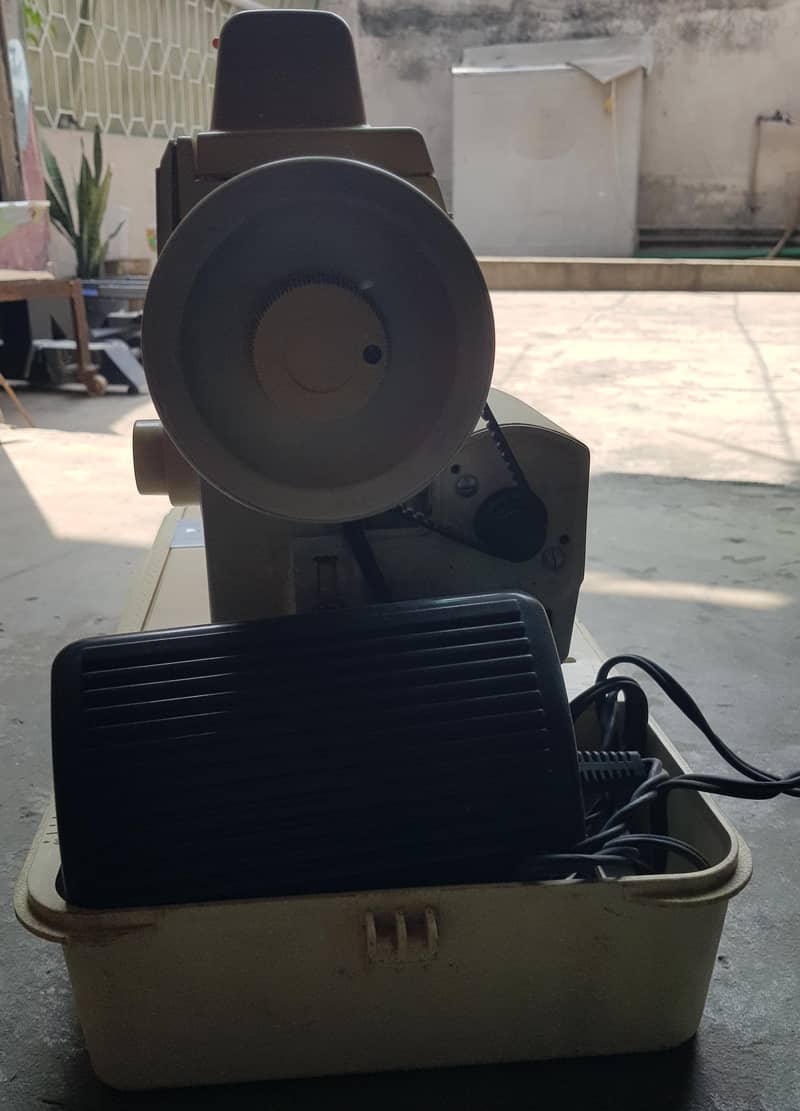 Singer Sewing Machine model 1288 7