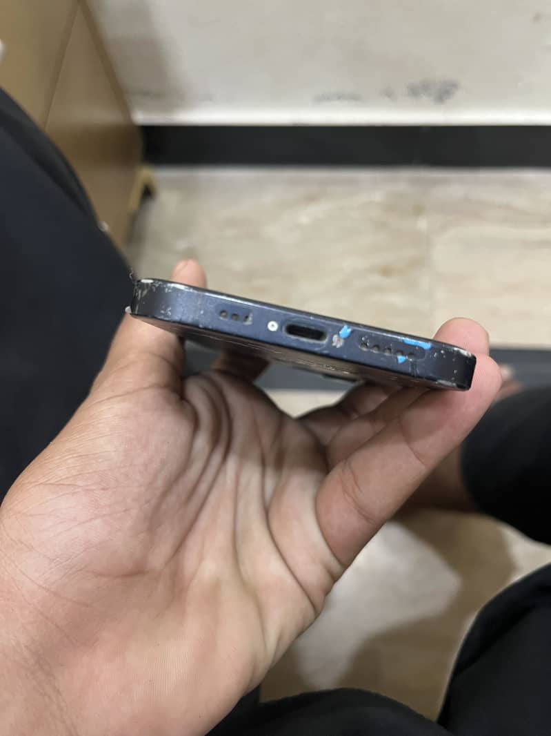 Apple iPhone 12 2