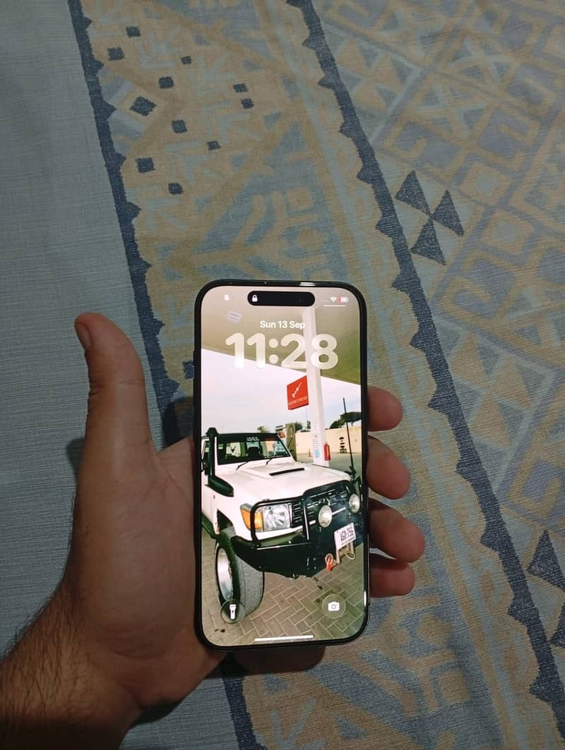 Apple iPhone 15 Pro 4