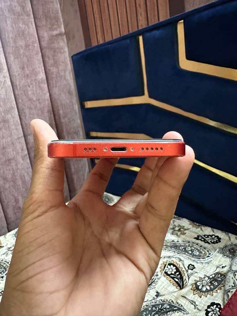 Apple iPhone 12 3