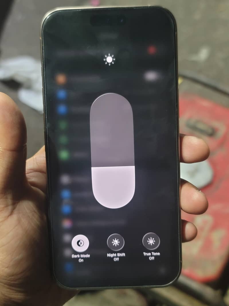 iPhone 16 Pro Max 2