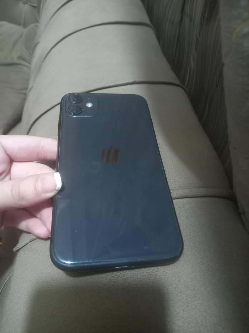 Apple iPhone 11 0