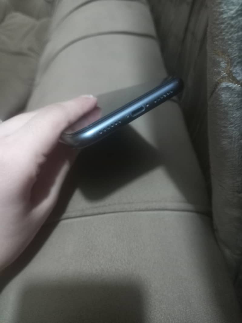 Apple iPhone 11 2
