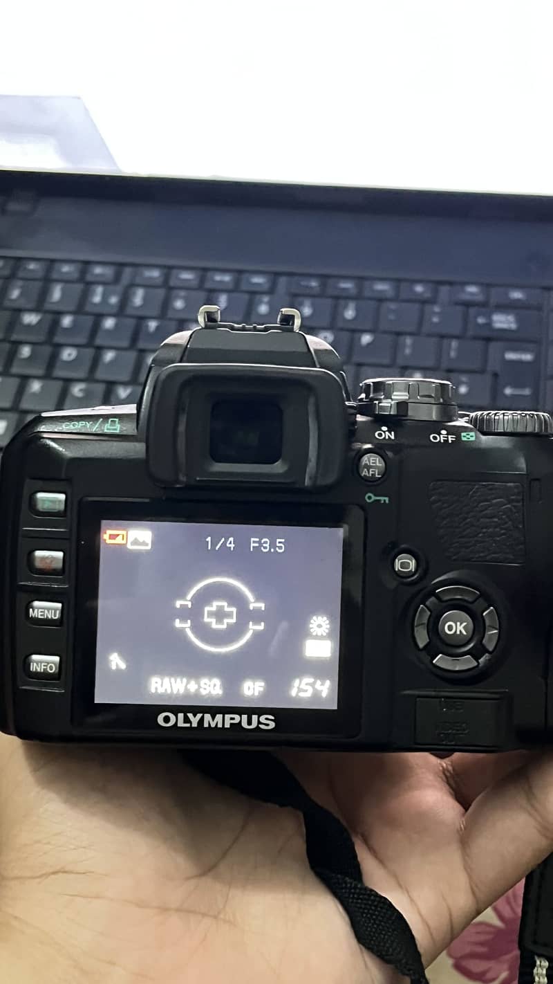 OLYMPUS E-410 5