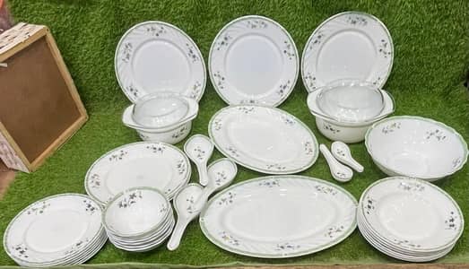 MARBAL DINNER SET IN GREEN BORDER COLOUR