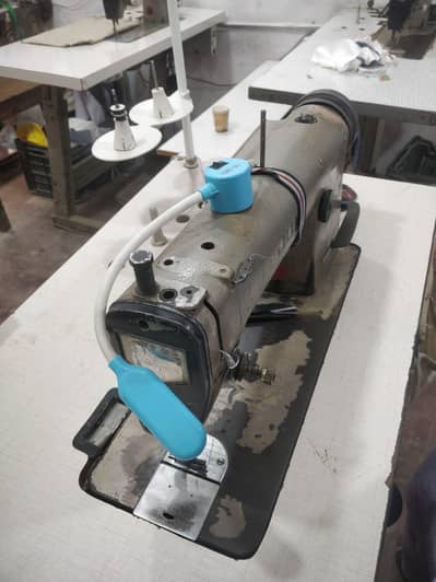 Sewing Machine DDL-555 Original Color | Servo Motor | Good Condition