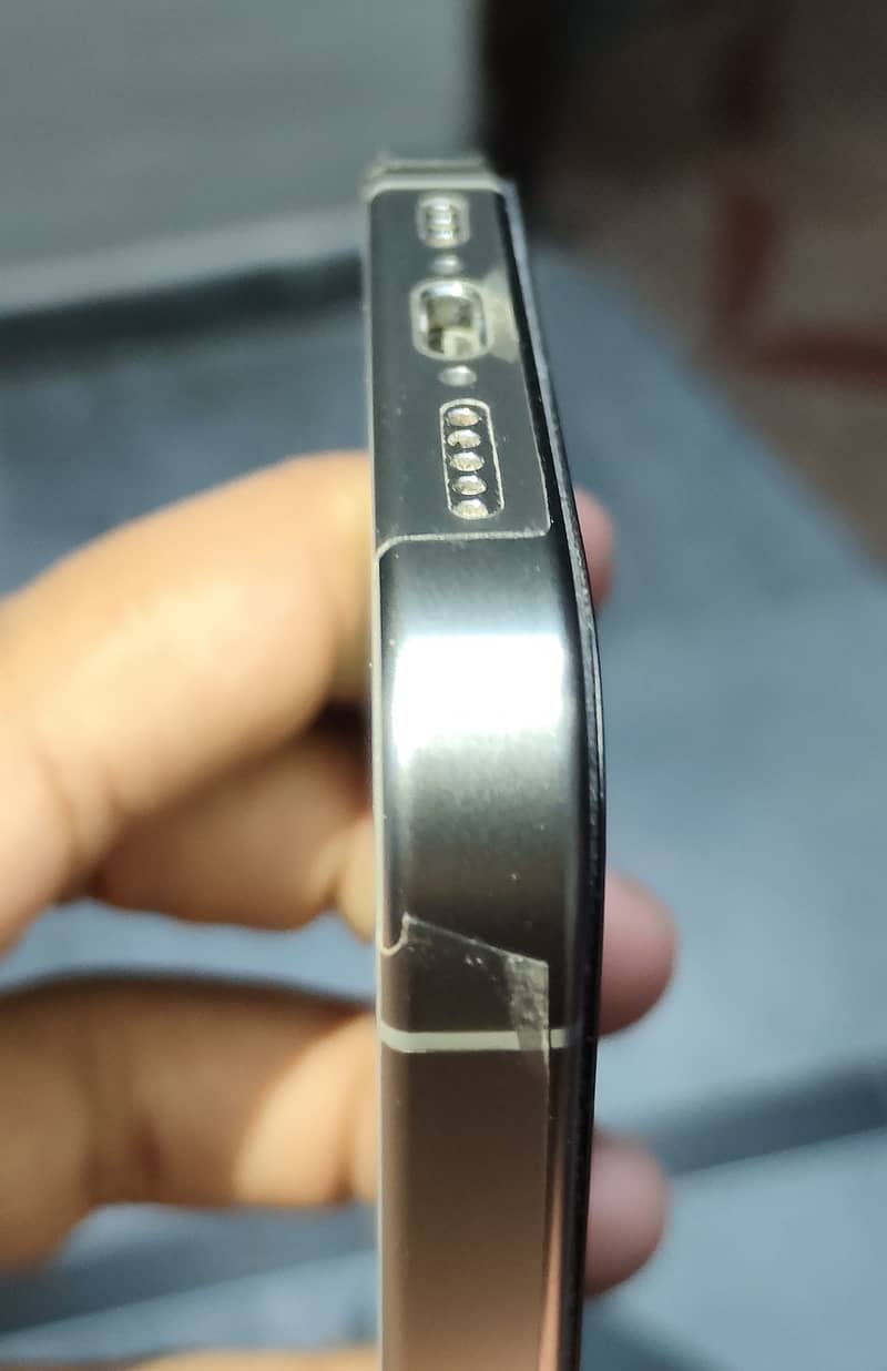 Apple iPhone 15 Pro 5