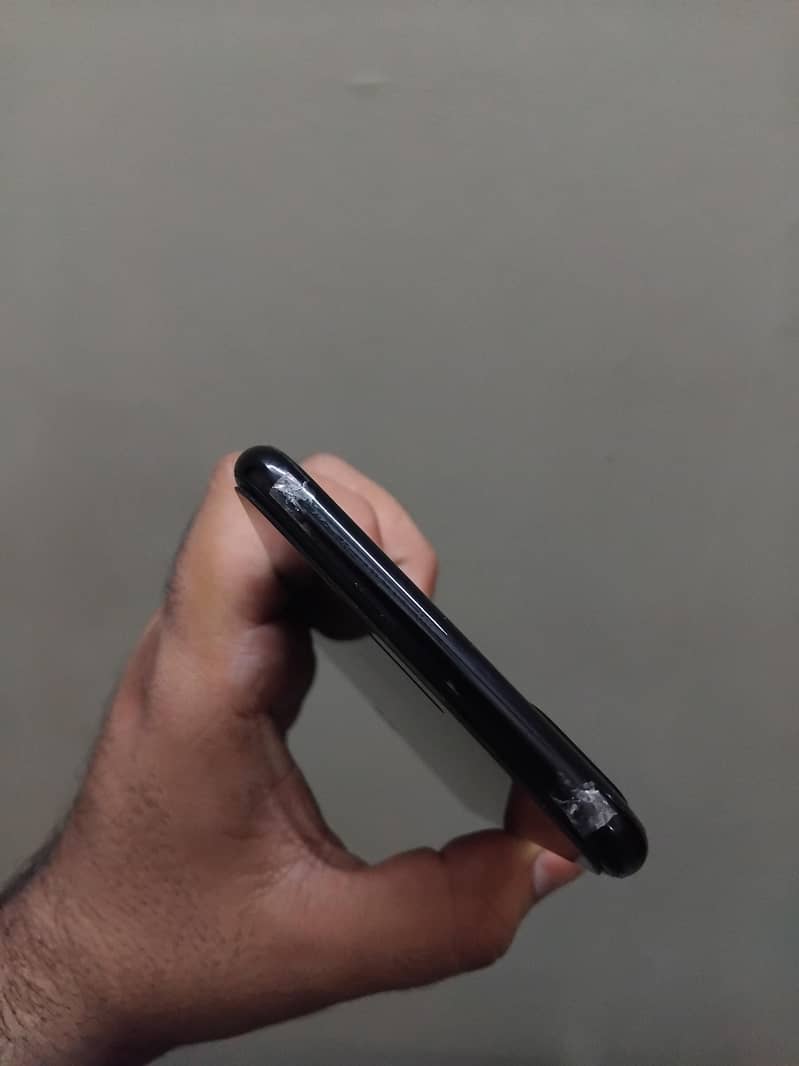 Apple iPhone 7 Plus 3