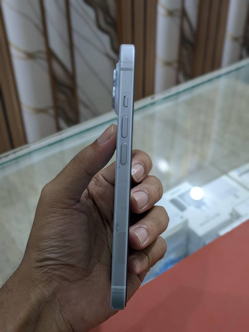 Apple iPhone 15 1