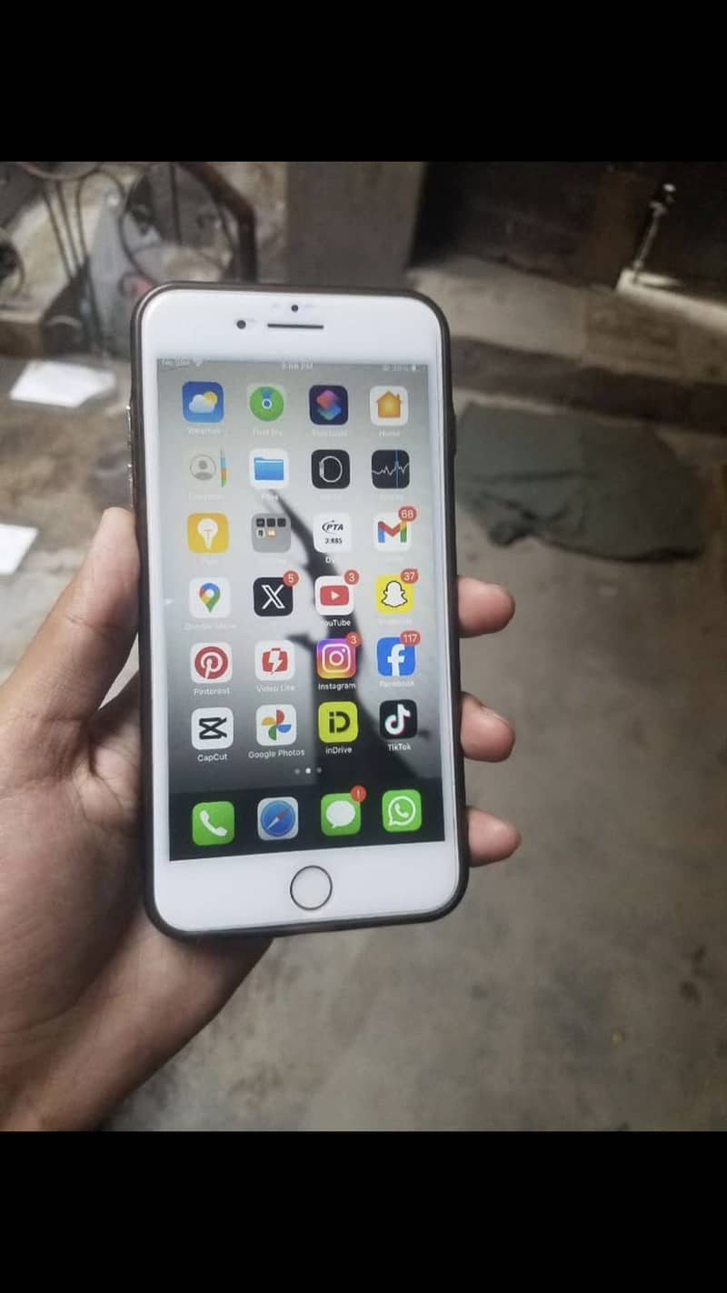 Apple iPhone 7 Plus 2