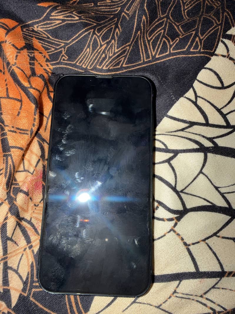 Apple iPhone 13 2