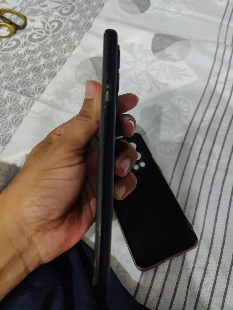 One Plus 9 Pro 6