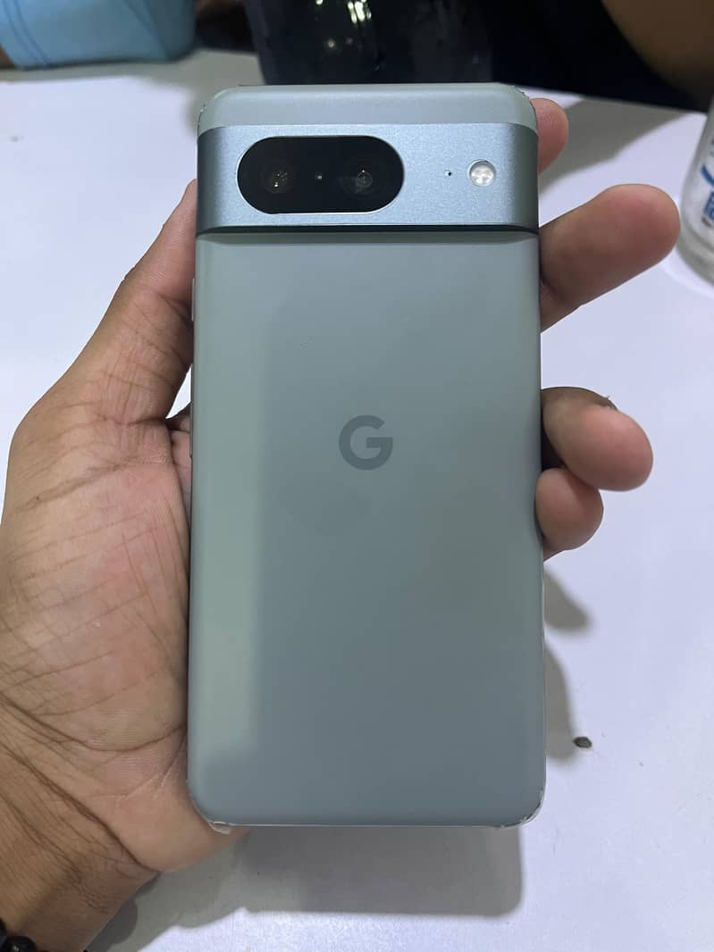 Google Pixel 8 1