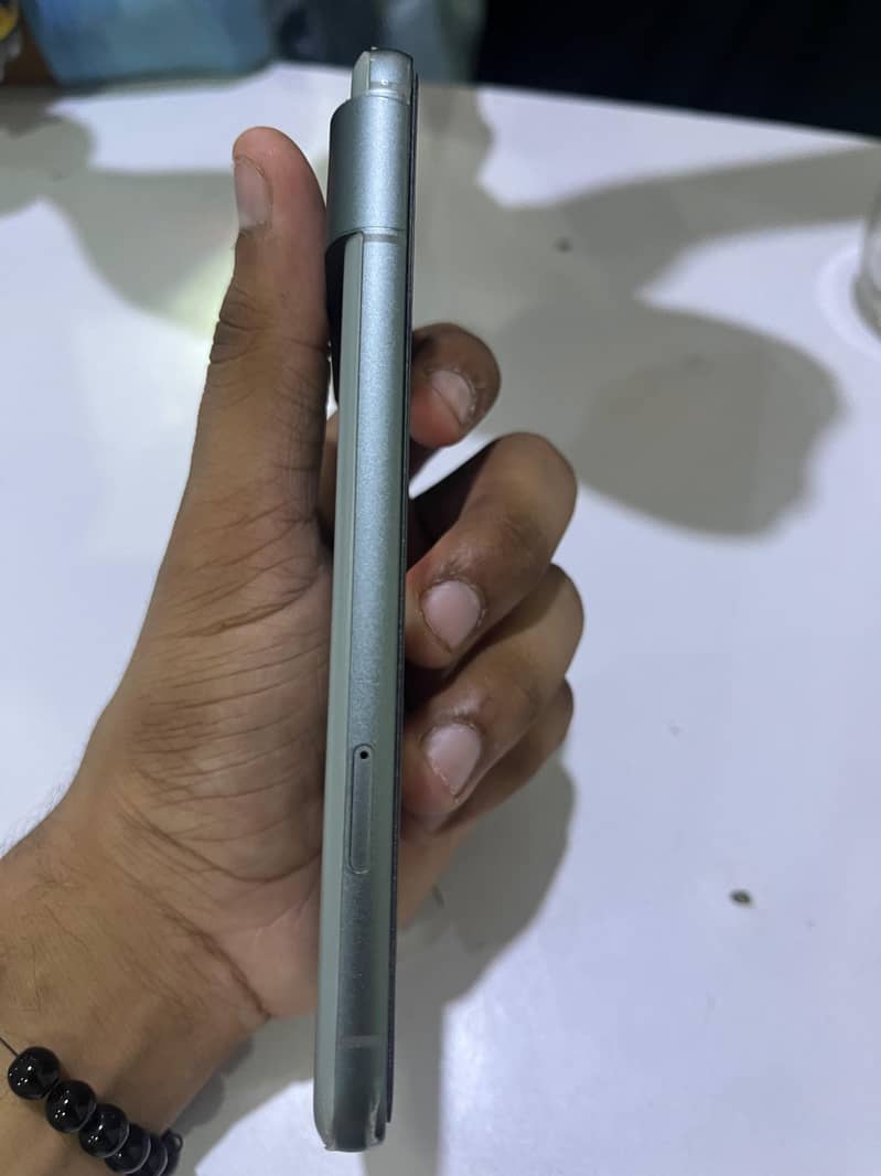 Google Pixel 8 3