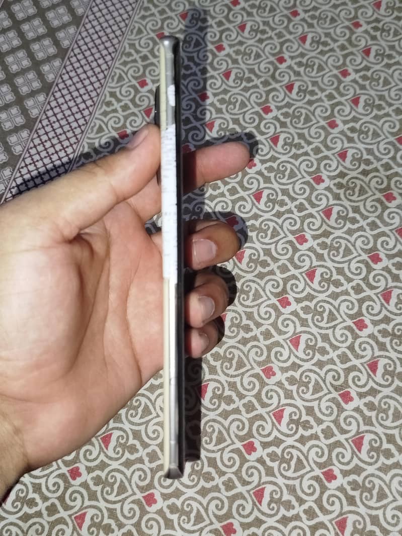 Tecno CAMON 30S 3