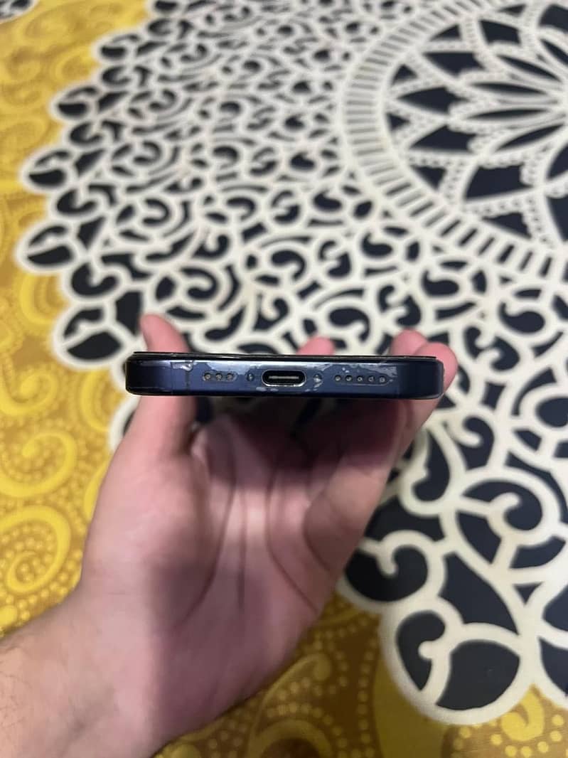 Apple iPhone 15 Pro 1
